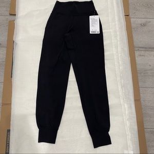 Lululemon jogger brand new size 2